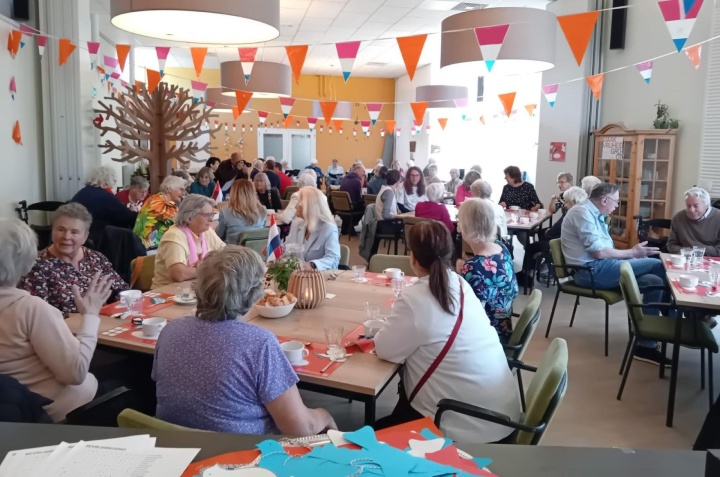 bilderdijkhof ontmoeten samen vieren wijkcentrum uithoorn